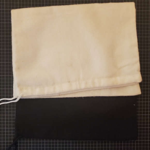 Glory Chen Int'l Set/2 Dust bag EUC - Picture 3 of 7